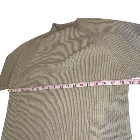 CAROLYN TAYLOR Sweater Women Size: L color: tan - Picture 3 of 7